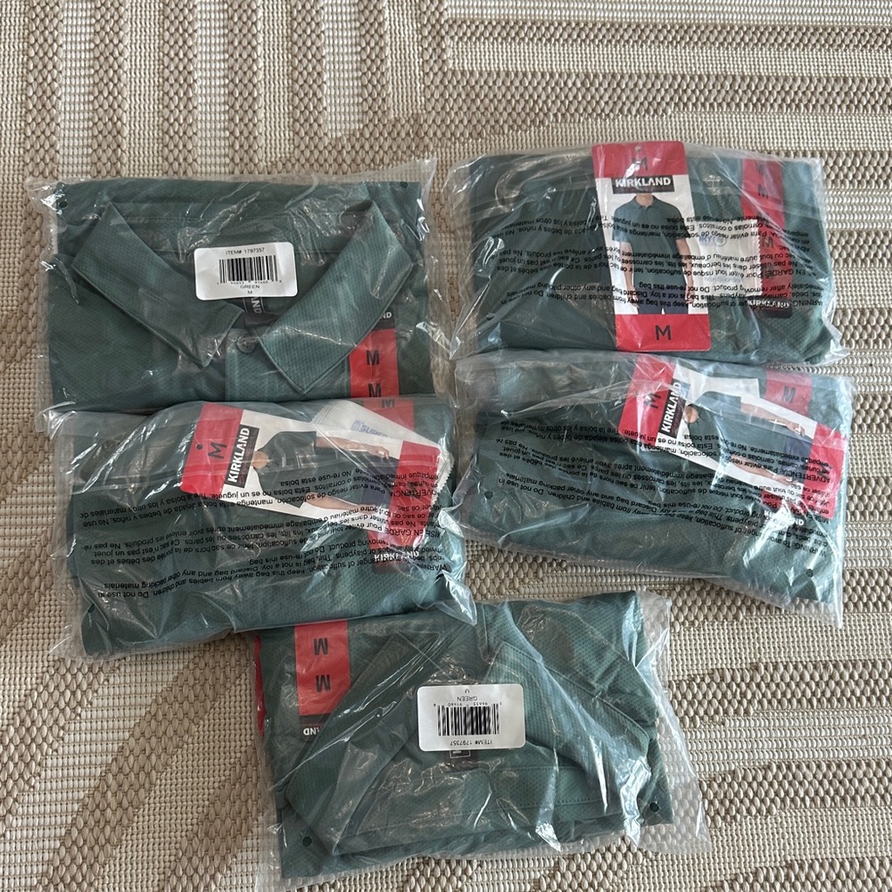Bundle lot 5 Kirkland Signature Men's Performance Polo, Green, Medium